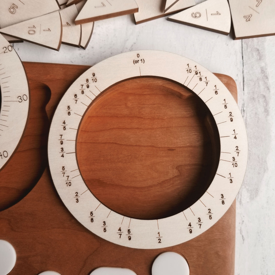 Fraction manipulation board - Fraction circles