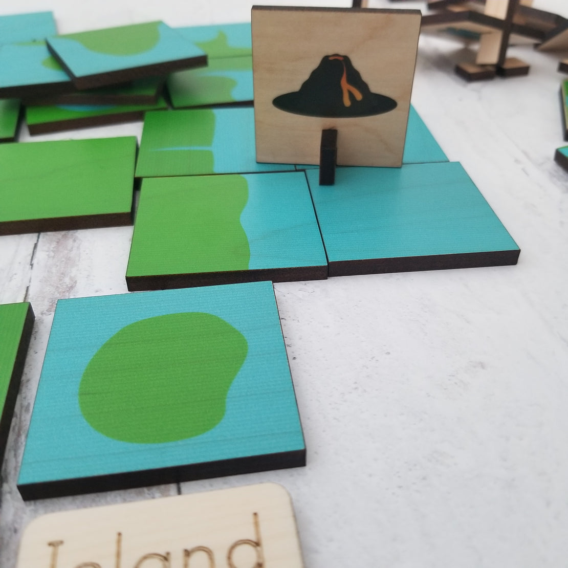 Land and water form puzzle