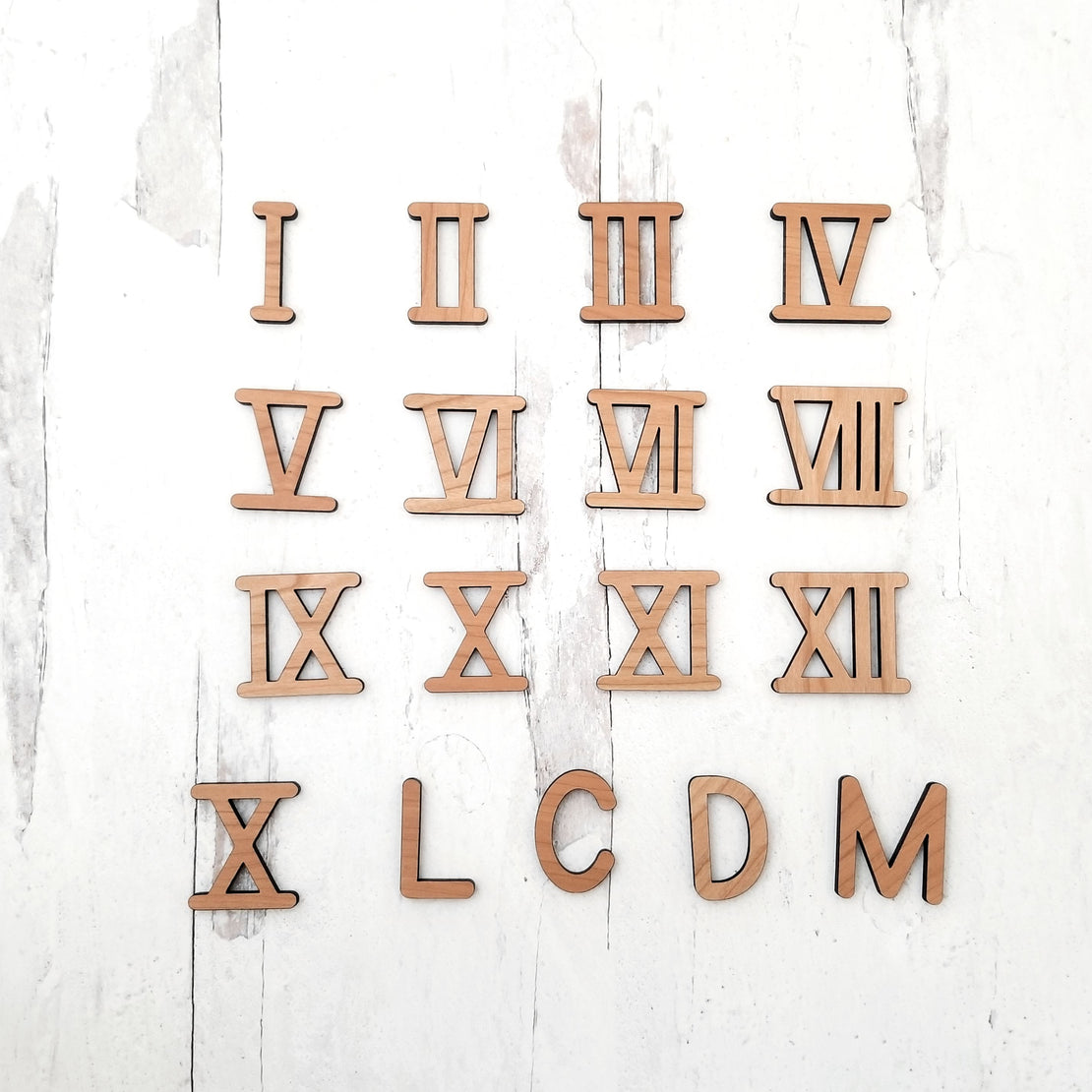 Roman numeral - Wooden moveable numbers