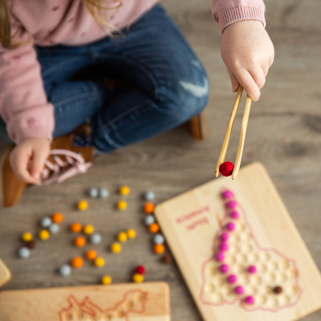 Montessori continent work - Transfer work - Montessori geography - Montessori Fine Motor Work - Fine Motor Skills Activity - Tonging