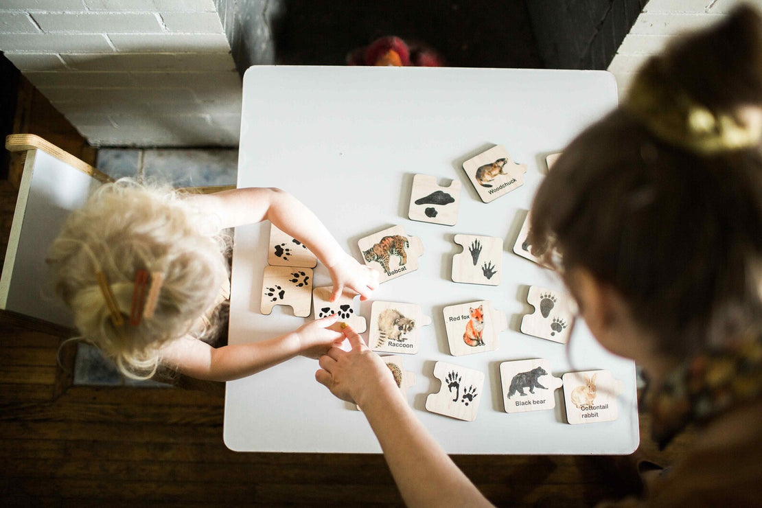 Animal tracks puzzle - wooden puzzle - montessori - waldorf - stocking stuffer - gift for nature lover - gift for kids