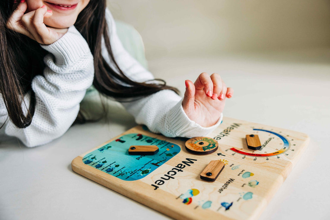 Wooden weather station - weather chart - weather board