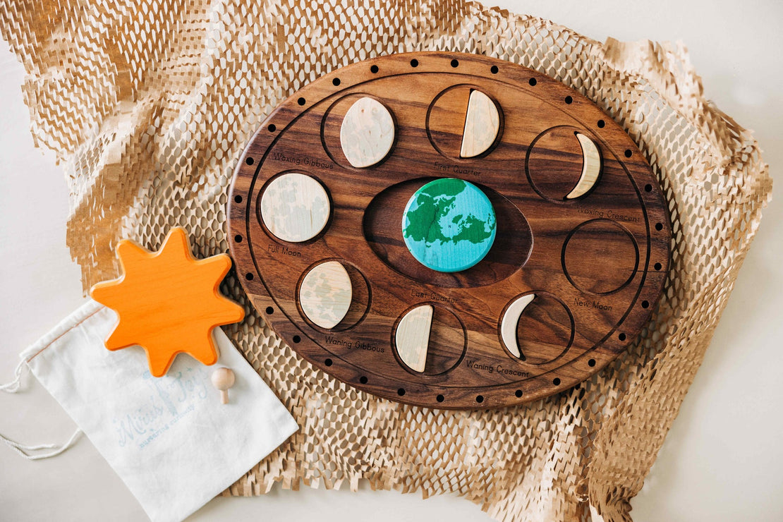 Moon phases puzzle - Moon Calendar - Moon phase